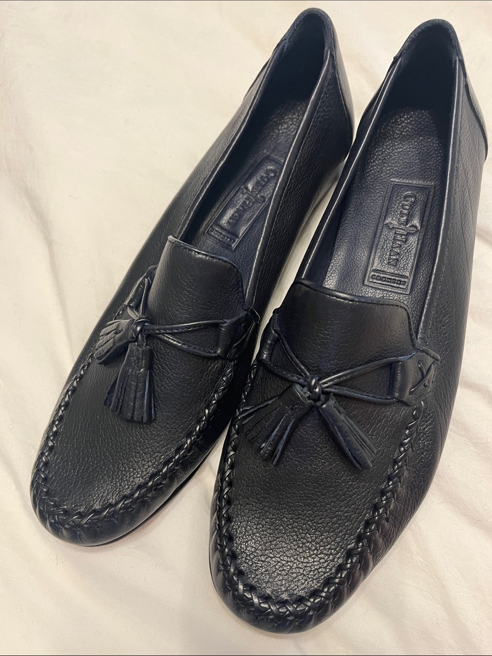 Cole Haan Dark Navy Pebbled Leather Tassel Loafer 9B